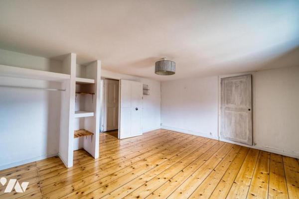 3 PIECES AVEC JARDIN - VARCES ALLIERES ET RISSET