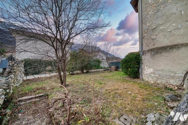 3 PIECES AVEC JARDIN - VARCES ALLIERES ET RISSET