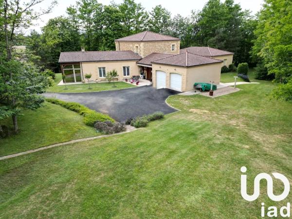 Maison à vendre 10 pièces 260 m² Marcillac-Saint-Quentin