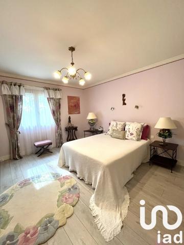 Maison à vendre 10 pièces 260 m² Marcillac-Saint-Quentin