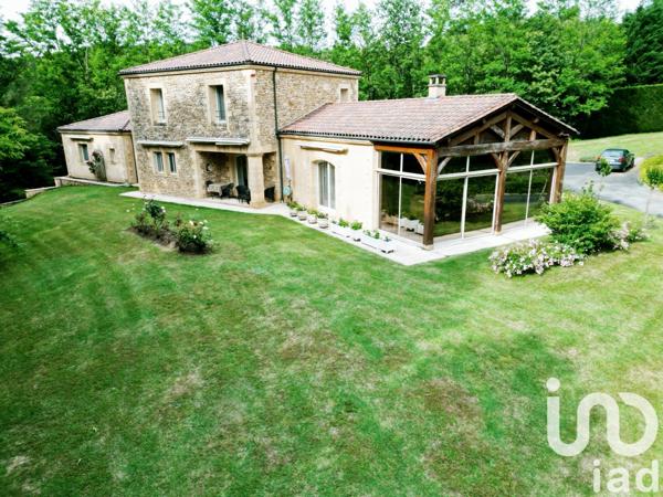 Maison à vendre 10 pièces 260 m² Marcillac-Saint-Quentin