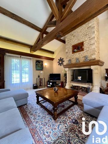 Maison à vendre 10 pièces 260 m² Marcillac-Saint-Quentin