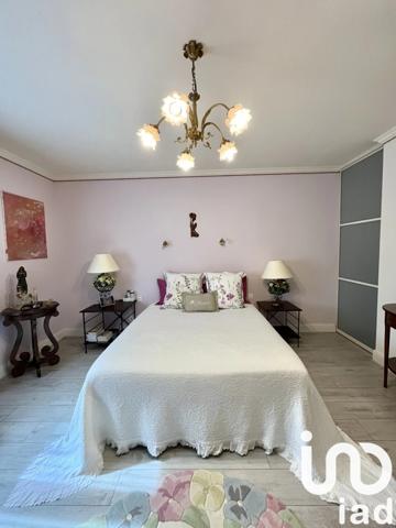 Maison à vendre 10 pièces 260 m² Marcillac-Saint-Quentin