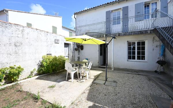 Maison à vendre    3 pièces •  Sainte-Marie-de-Ré