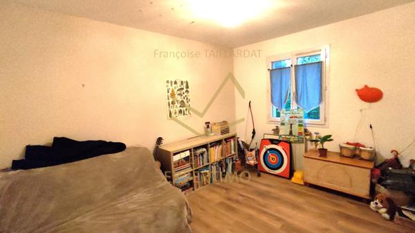 L'Isle-sur-la-Sorgue (84800) Maison de plain pied sans travaux exposée sud avec jardin proche commodités