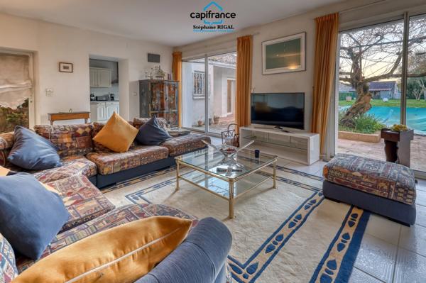 Maison à vendre 6 pièces de 165m2 habitables sur terrain de 770m2 avec piscine et garage