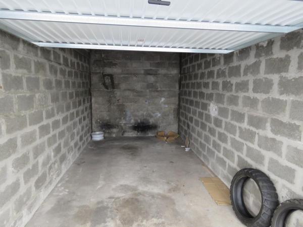 Parking · Location Bordeaux (33000) 12m²