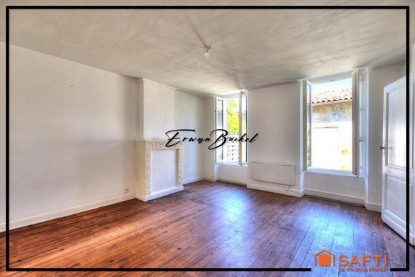 Ensemble immobilier composé de quatre maisons