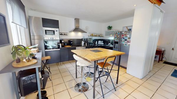Maison 6 pièce(s) 4 chambre(s) 166 m²