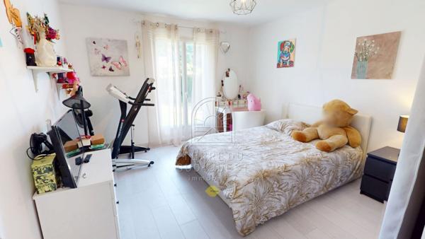 Maison 6 pièce(s) 4 chambre(s) 166 m²