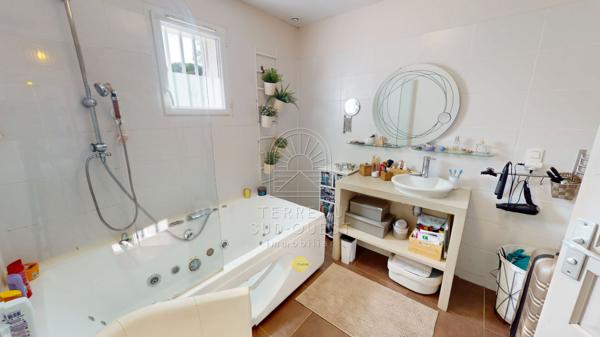 Maison 6 pièce(s) 4 chambre(s) 166 m²