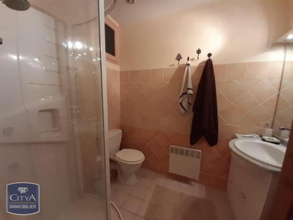 Appartement à louer 1 pièce 32.85m²