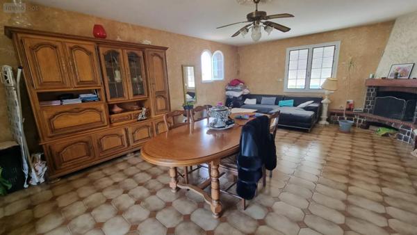 Achat - Maison Jonzac 17500 8 pièces 160 m 2 2431 m 2