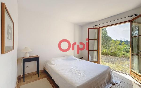 Maison à vendre    5 pièces •  Le Plan-de-la-Tour