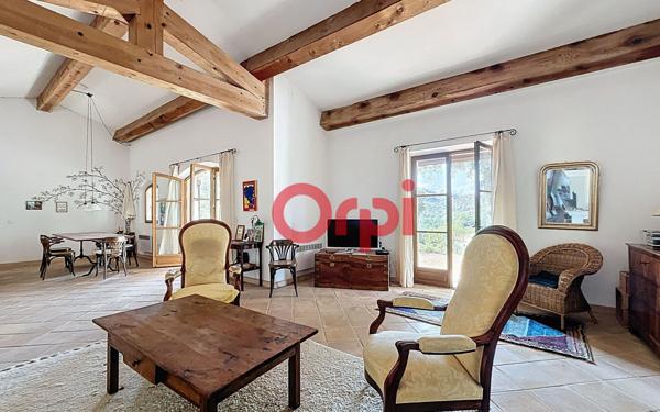 Maison à vendre    5 pièces •  Le Plan-de-la-Tour