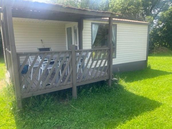 Terrain  constructible d'une superficie de 1853 m2