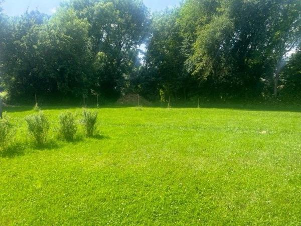 Terrain  constructible d'une superficie de 1853 m2