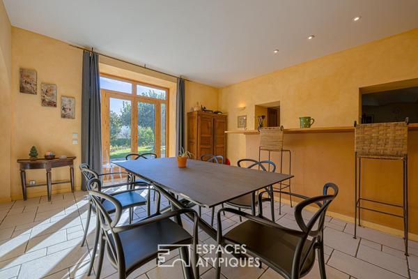 Ancienne ferme du XVIIIe rénovée avec charme et vue montagne