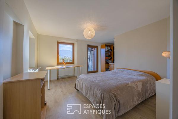 Ancienne ferme du XVIIIe rénovée avec charme et vue montagne