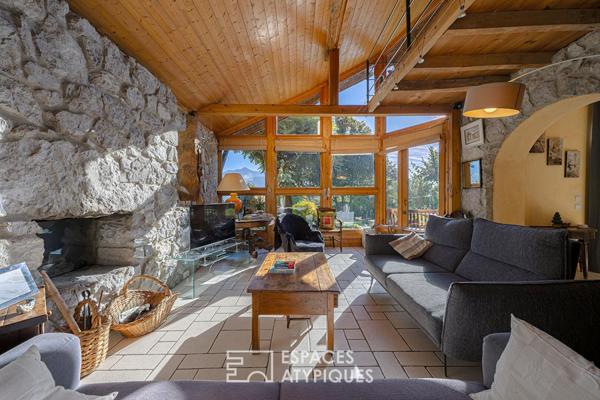 Ancienne ferme du XVIIIe rénovée avec charme et vue montagne