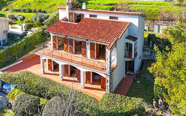 Maison à vendre    7 pièces •  La Colle-sur-Loup