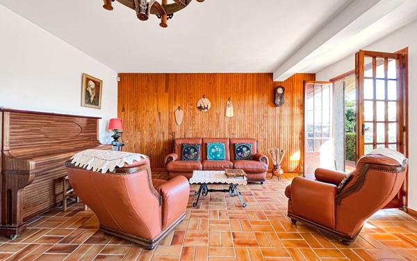 Maison à vendre    7 pièces •  La Colle-sur-Loup