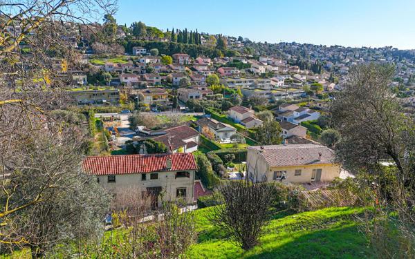 Maison à vendre    7 pièces •  La Colle-sur-Loup