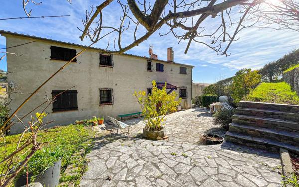 Maison à vendre    7 pièces •  La Colle-sur-Loup