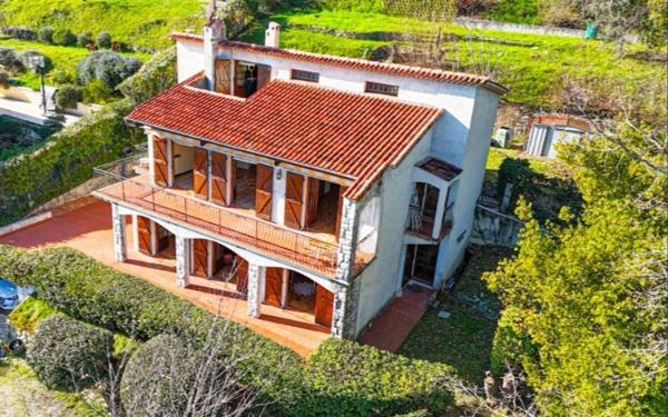 Maison à vendre    7 pièces •  La Colle-sur-Loup