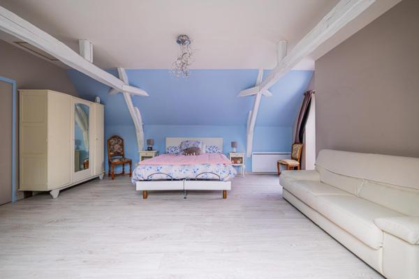 Maison à PARIGNE-L'EVEQUE, 72250 - 6 pièces 180m²