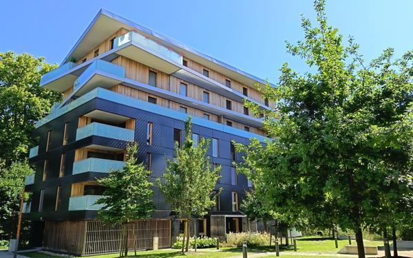 Appartement à vendre    2 pièces • 60 m2 Illkirch-Graffenstaden