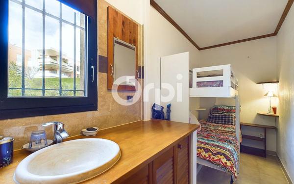 Appartement à vendre    3 pièces • 45,65 m2 Mandelieu-la-Napoule