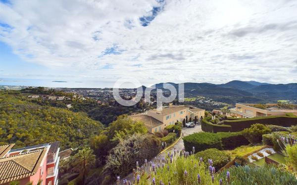 Appartement à vendre    3 pièces • 45,65 m2 Mandelieu-la-Napoule