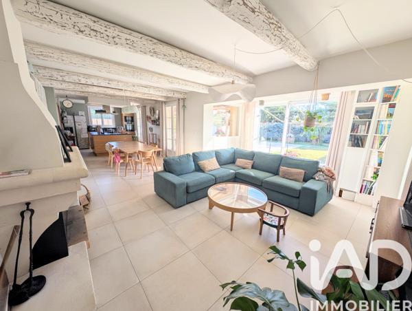 Maison à vendre 7 pièces 143 m² Aubignan
