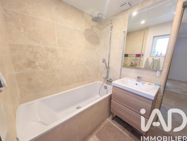 Maison à vendre 7 pièces 143 m² Aubignan
