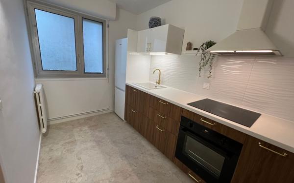 Appartement à vendre    2 pièces • 56 m2 Royan