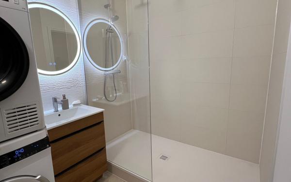 Appartement à vendre    2 pièces • 56 m2 Royan