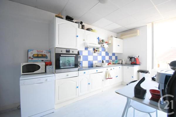 Maison à vendre  8 pièces - 287 m 2   LAPALISSE  - 03