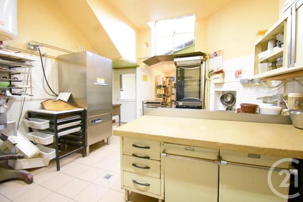 Maison à vendre  8 pièces - 287 m 2   LAPALISSE  - 03