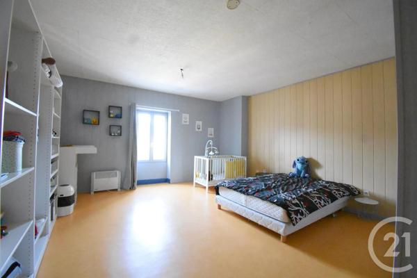 Maison à vendre  8 pièces - 287 m 2   LAPALISSE  - 03