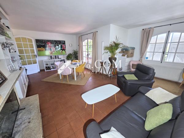 Villa 7 pièce(s) 6 chambre(s) 157 m²