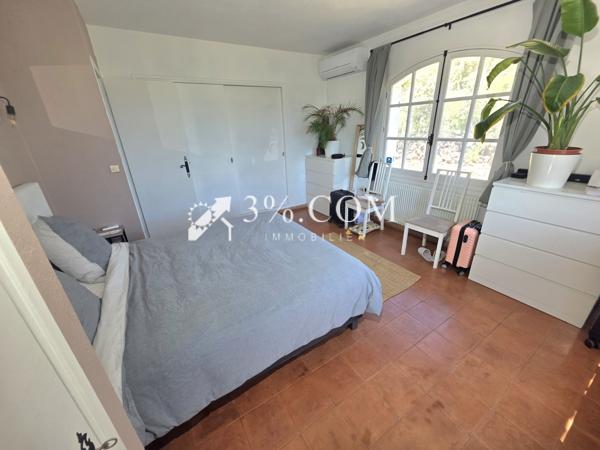 Villa 7 pièce(s) 6 chambre(s) 157 m²