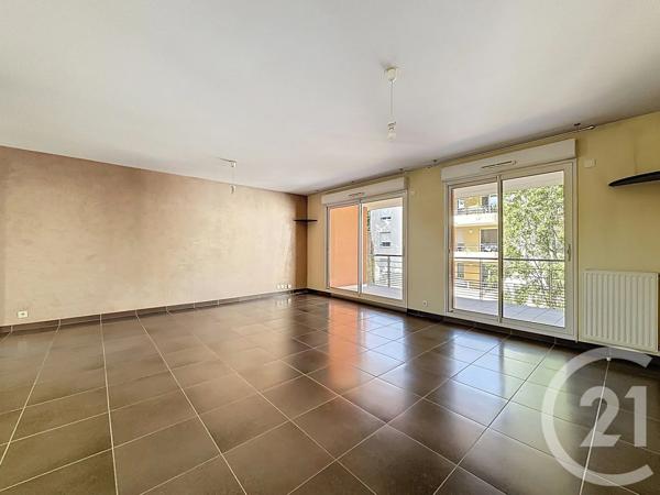 Appartement T6 à vendre  5 pièces - 100,52 m 2   CHAMALIERES  - 63
