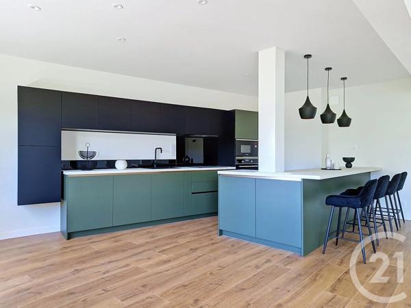 Appartement T6 à vendre  5 pièces - 100,52 m 2   CHAMALIERES  - 63