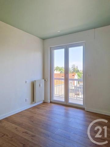 Appartement T6 à vendre  5 pièces - 100,52 m 2   CHAMALIERES  - 63