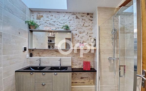 Appartement à vendre    10 pièces • 291 m2 Saint-Fargeau-Ponthierry