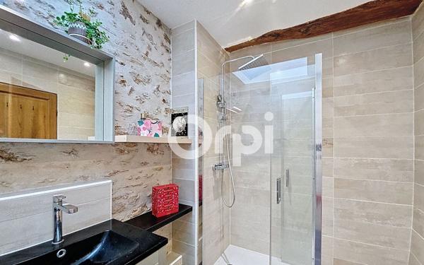 Appartement à vendre    10 pièces • 291 m2 Saint-Fargeau-Ponthierry