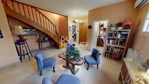 A VENDRE - Propriété 4 chambres de 160 m² avec piscine - AOUSTE SUR SYE 26400