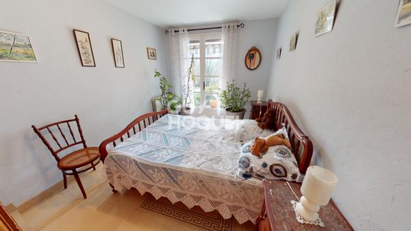 A VENDRE - Propriété 4 chambres de 160 m² avec piscine - AOUSTE SUR SYE 26400