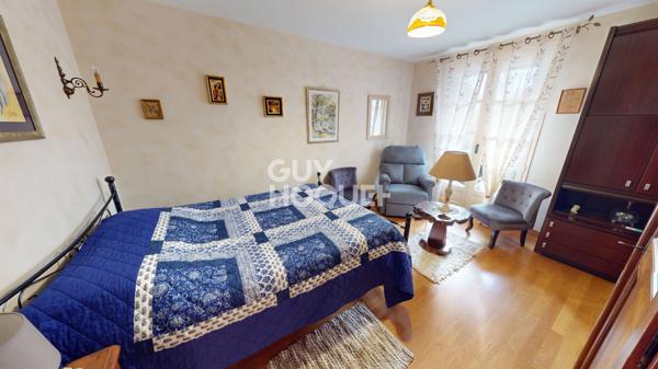 A VENDRE - Propriété 4 chambres de 160 m² avec piscine - AOUSTE SUR SYE 26400